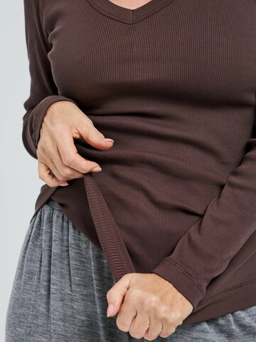 Haut Seamless Basic en marron