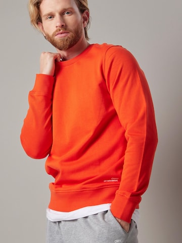 Felpa 'Felpa Girocollo' di OWN Off With Nature in arancione: frontale