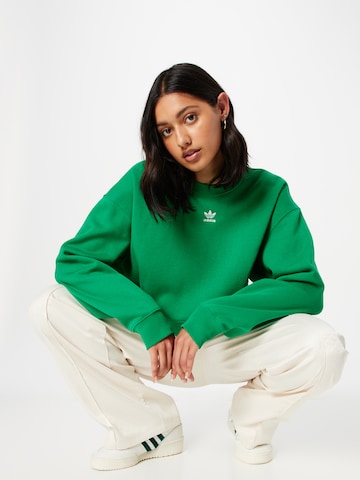 ADIDAS ORIGINALS Sweatshirt 'Adicolor Essentials Crew' in Green
