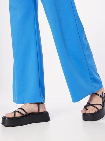 SISTERS POINT Široke hlačnice Hlače 'GLUT' | modra barva