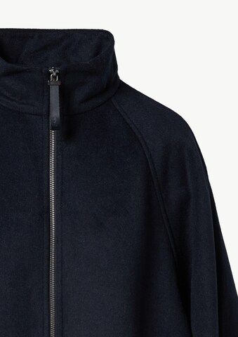 comma casual identity Cape in Blau
