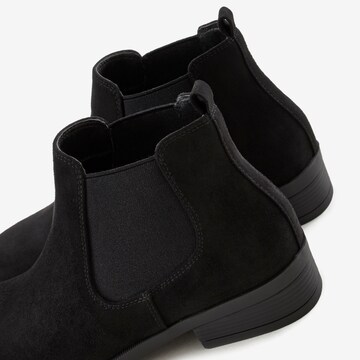 LASCANA - Botas chelsea em preto