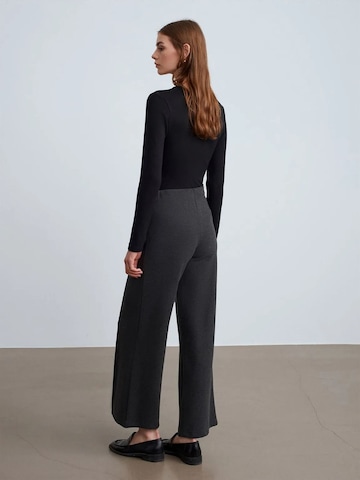Wide Leg Pantalon Dilvin en gris
