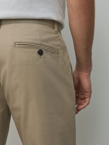 Slimfit Pantaloni chino di Next in grigio