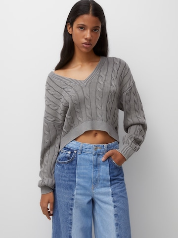 Pull&Bear Sweater in Grey: front