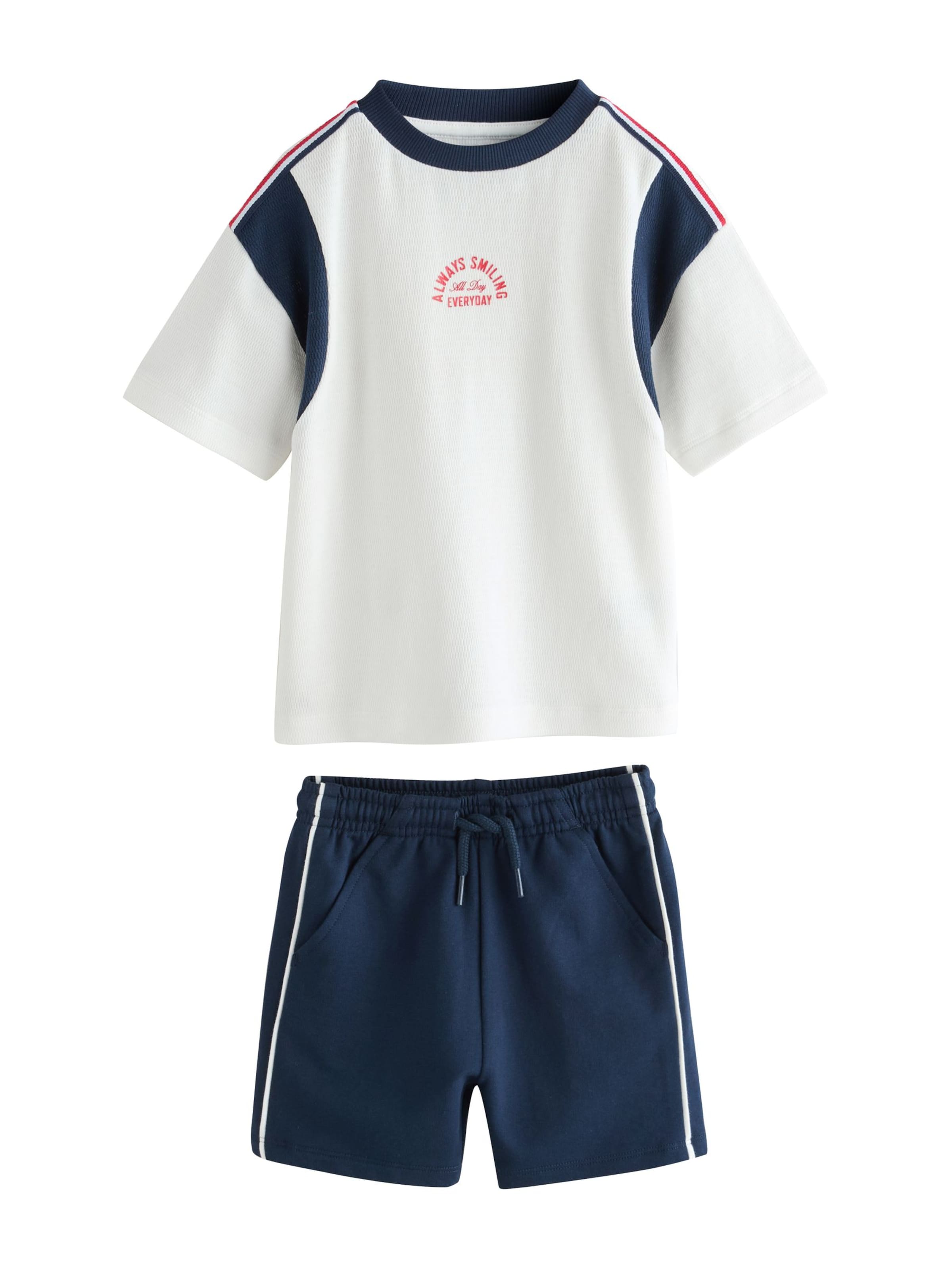 Next Set: T-Shirt und Shorts in Blau: Vorderseite