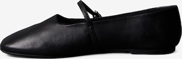 Ballerina con cinturino di Calvin Klein in nero: frontale