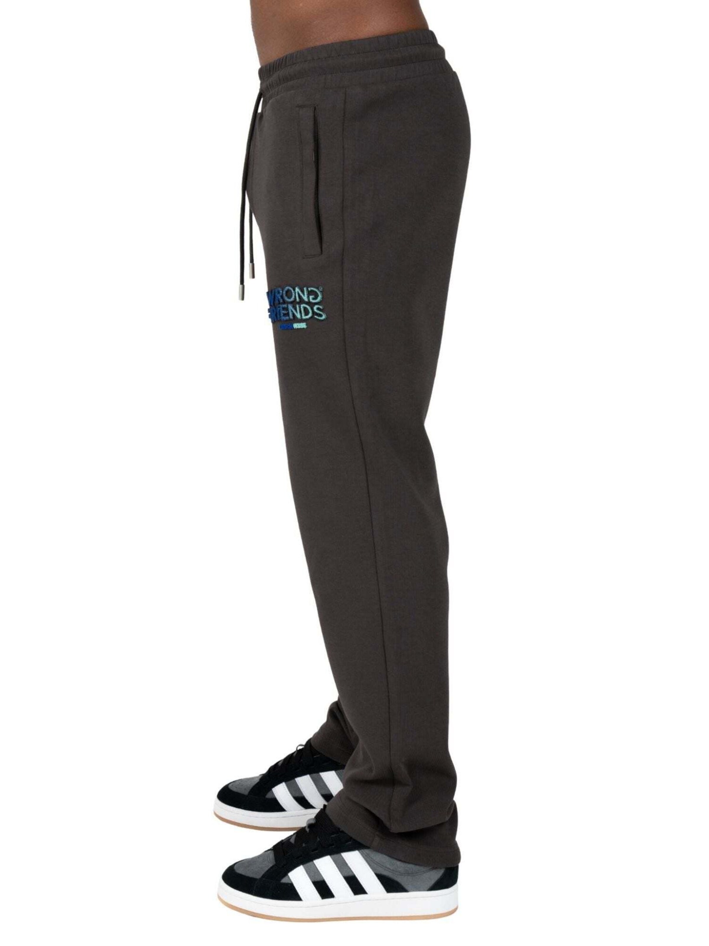 WRONG FRIENDS Regular Sporthose 'Simi Valley' in Schwarz