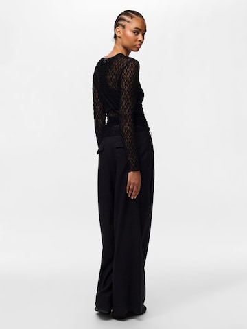 PIECES - Top 'ROYA' en negro
