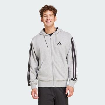 ADIDAS SPORTSWEAR - Sudadera con cremallera deportiva 'Essentials French Terry' en gris: frente