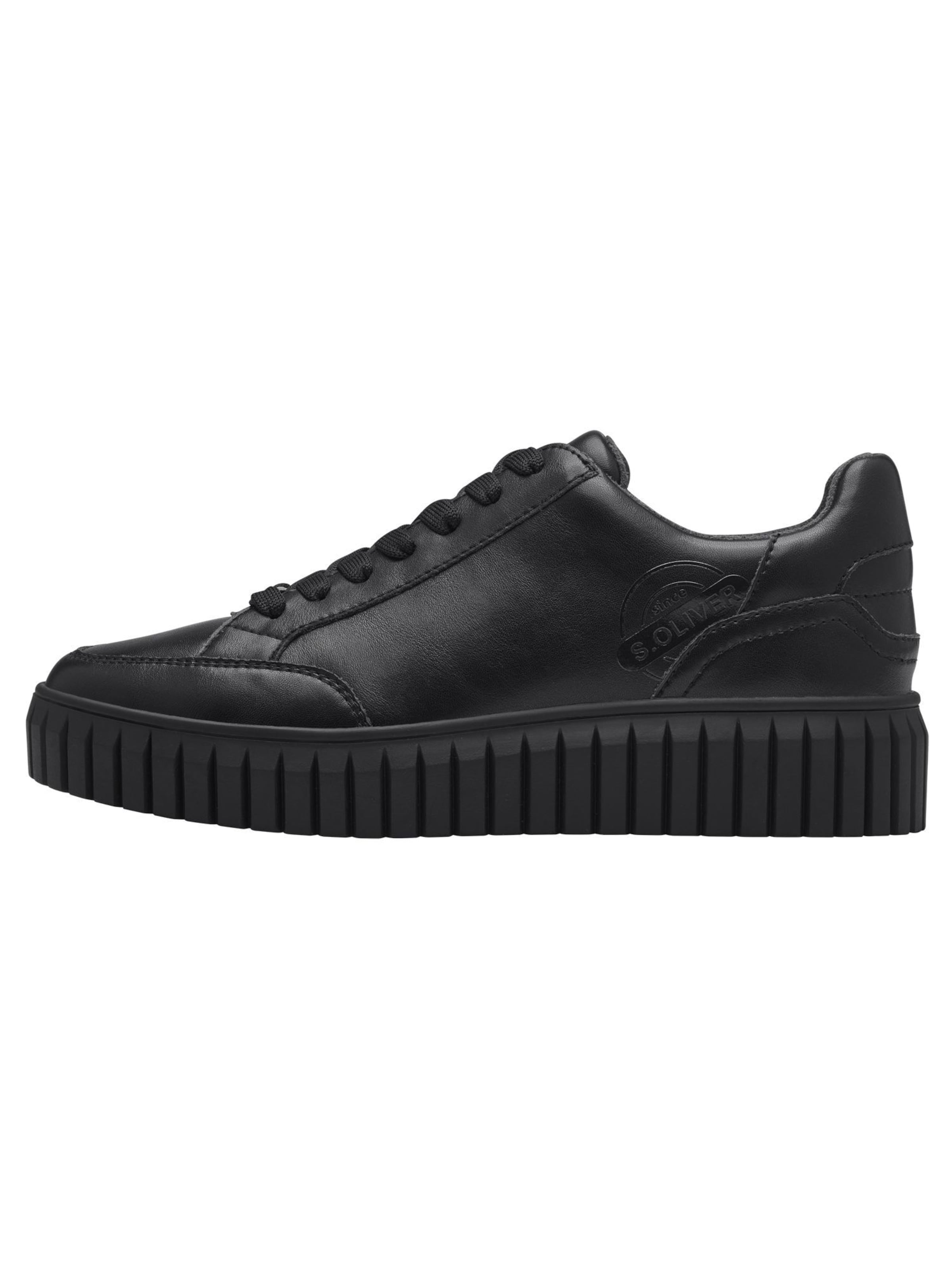 s.Oliver Sneakers in Black