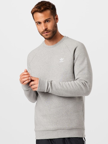 ADIDAS ORIGINALS Regular Fit Sweatshirt 'Adicolor Essentials Trefoil' in Grau: predná strana