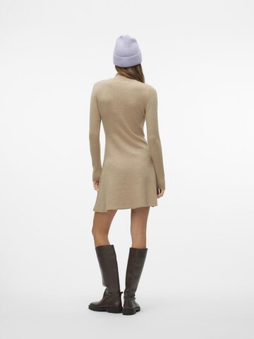 Robes en maille 'VMGold' VERO MODA en marron