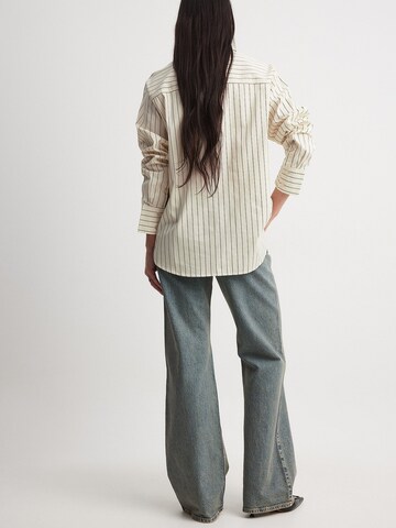 NA-KD Blouse in Beige