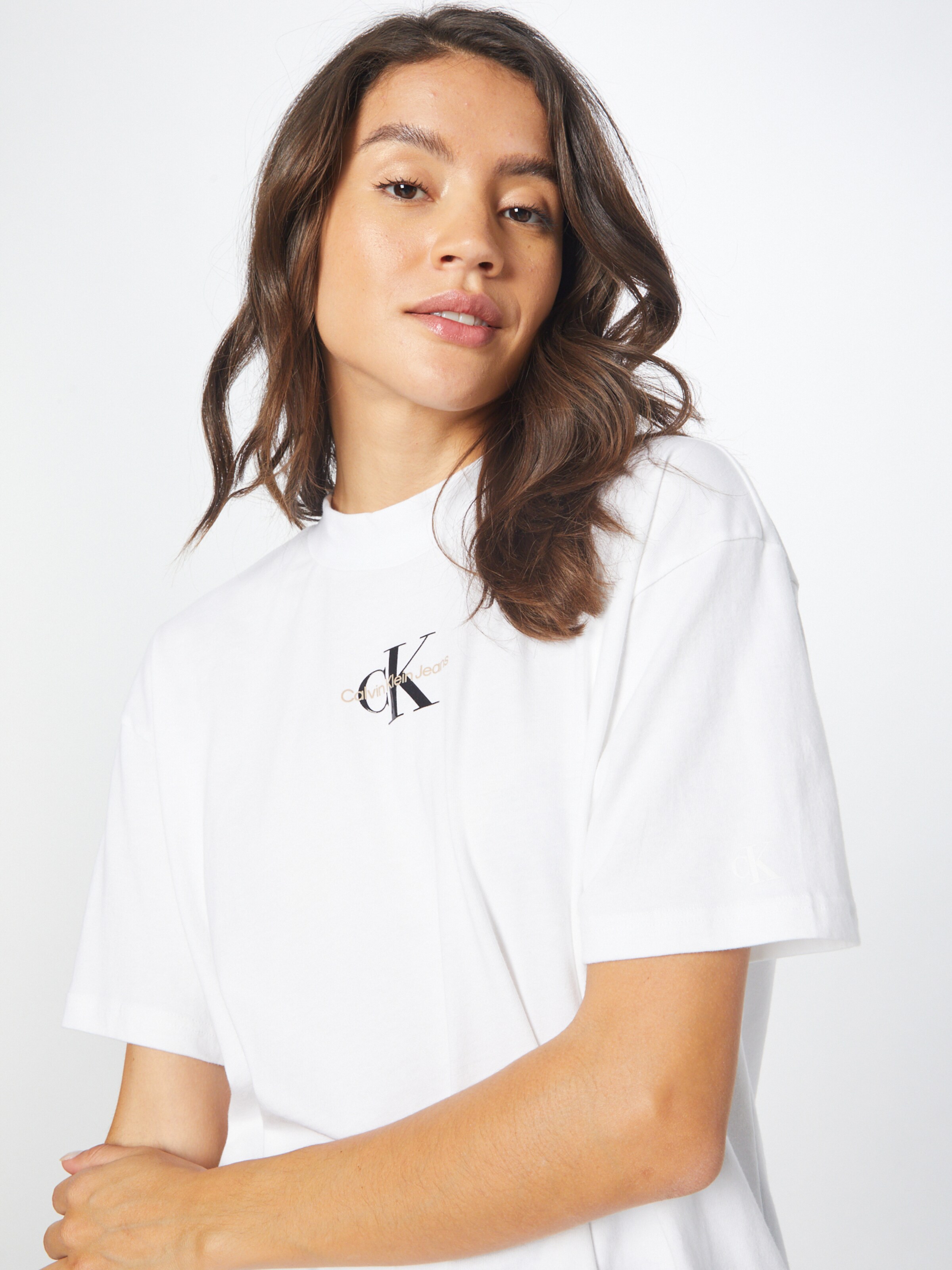 Frauen Shirts & Tops Calvin Klein Jeans T-Shirt in Weiß - HL31346