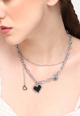 SOHI Ketting ' Desdemona ' in Zilver: voorkant