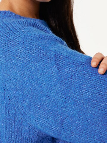 GARCIA Sweater in Blue