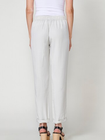regular Pantaloni di KOROSHI in bianco