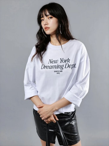 Maglietta di Busem in bianco: frontale