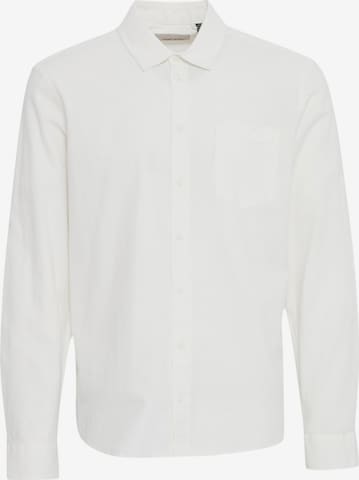 Coupe regular Chemise BLEND en blanc : devant