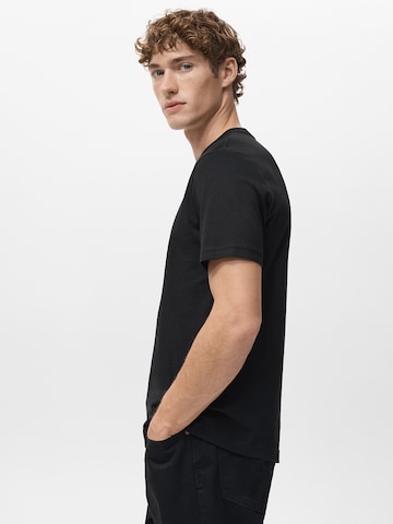 MANGO MAN T-shirt 'CHERLO' i svart