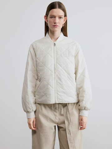 Calvin Klein Jeans Välikausitakki värissä valkoinen: etupuoli