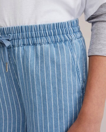 WE Fashion Regular Дънки 'Meisjes' в синьо