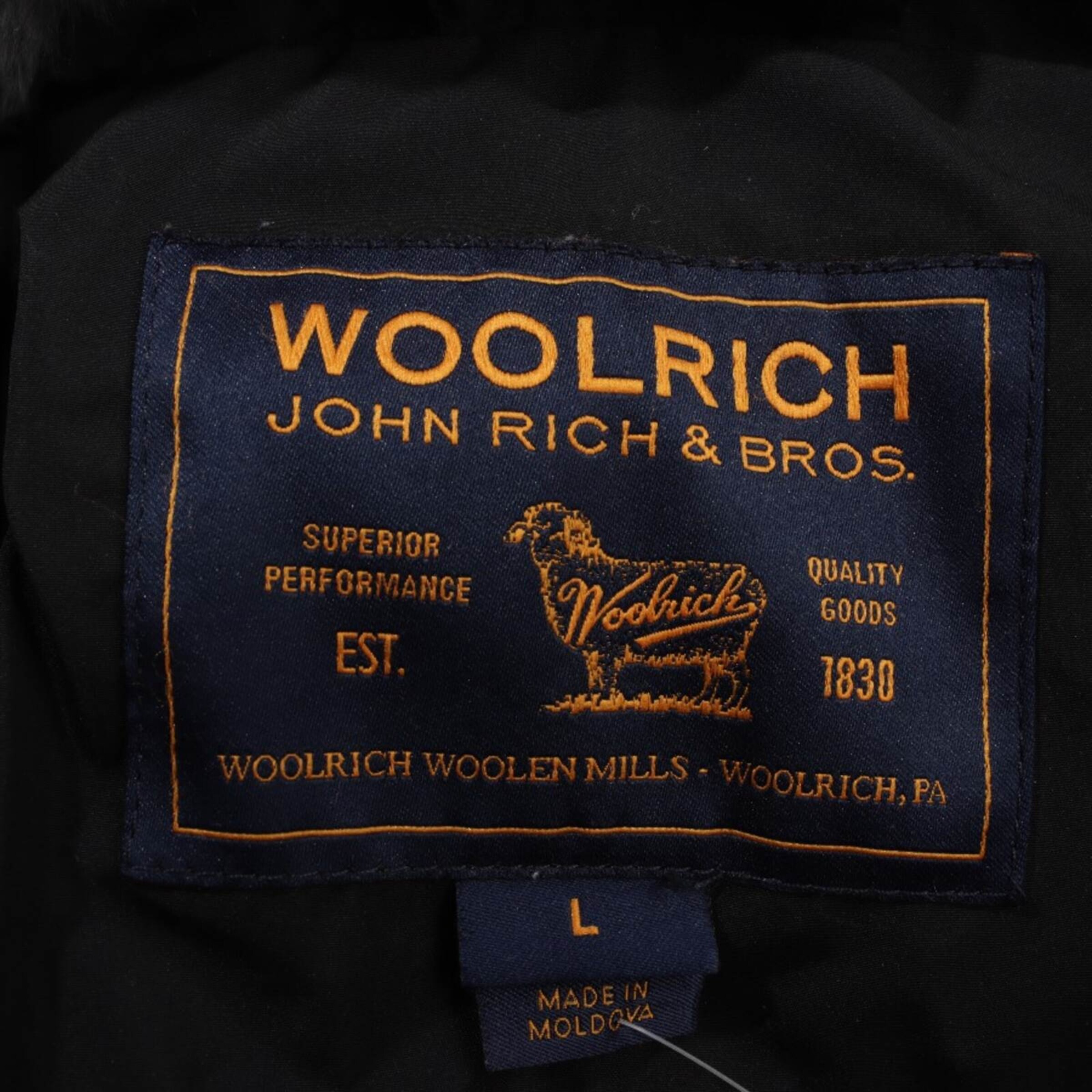 Woolrich Jacket & Coat in L in Black