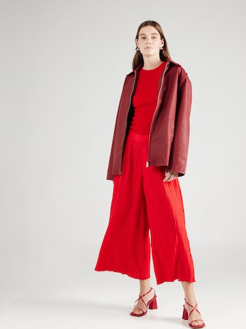 ABOUT YOU - Regular Calças 'Fanny Trousers' em vermelho