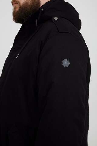 !Solid Between-Seasons Parka in Black