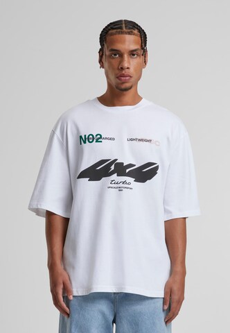 MT Upscale - Camiseta en blanco: frente