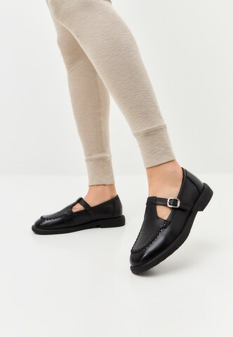 CESARE GASPARI Strap ballerina in Black