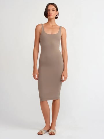 Robe Dilvin en gris : devant