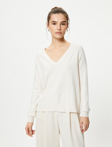 Koton Sweater in White: front