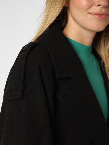 Aygill's Between-Seasons Coat in Black