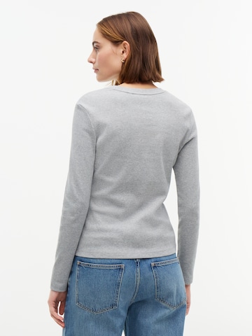 TOMMY HILFIGER Tričko 'Cody' – šedá