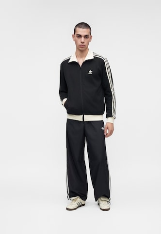 ADIDAS ORIGINALS Суичъри с качулка 'Adicolor Classic' в черно