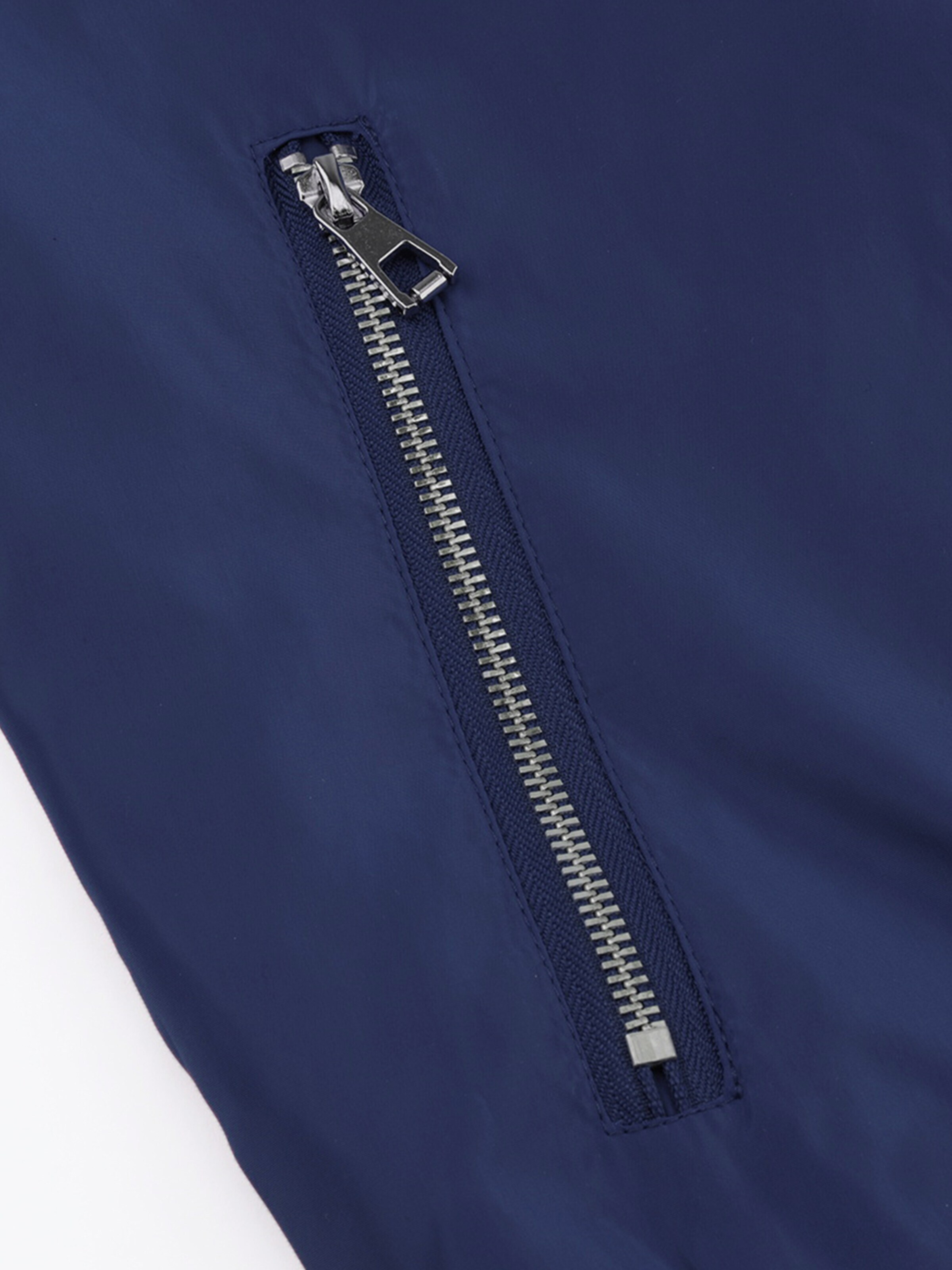 YOUTHUP Between-Season Jacket in Blue