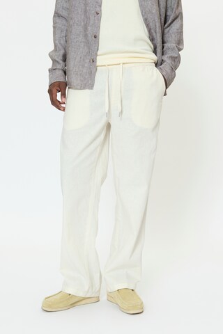 Matinique Regular Broek 'Barton' in Beige: voorkant