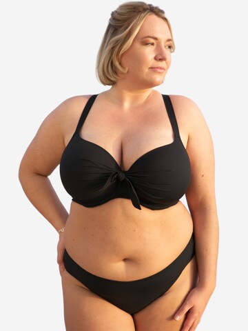 SugarShape T-shirt Bikini Top 'Valencia' in Black