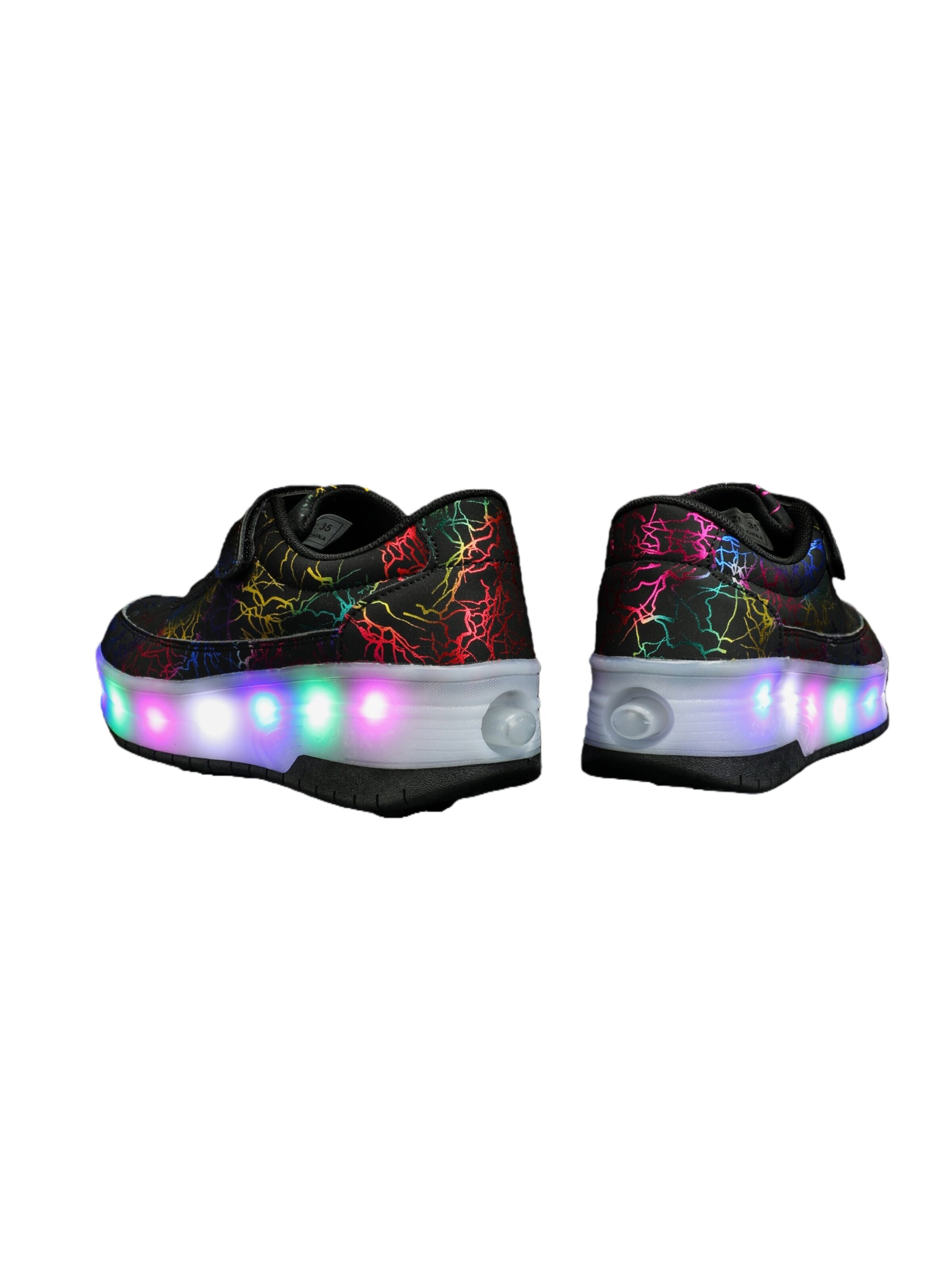 HUSKSWARE Inline and Roller Skates in Black