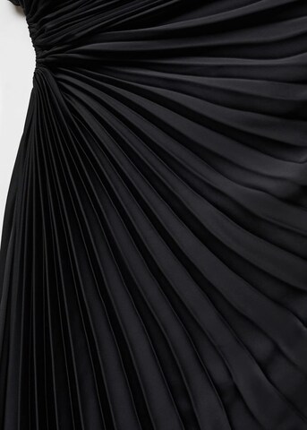 MANGO Suknia wieczorowa 'Claudi 5' w kolorze czarny