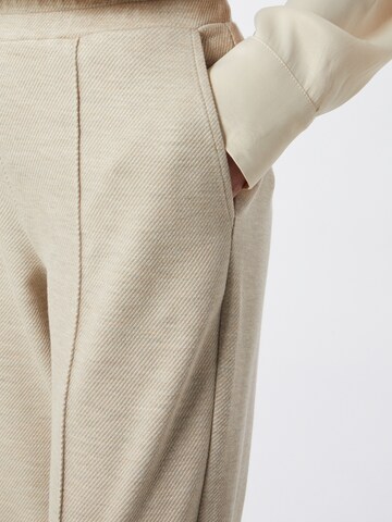 Someday Tapered Trousers 'Chiorini' in Beige