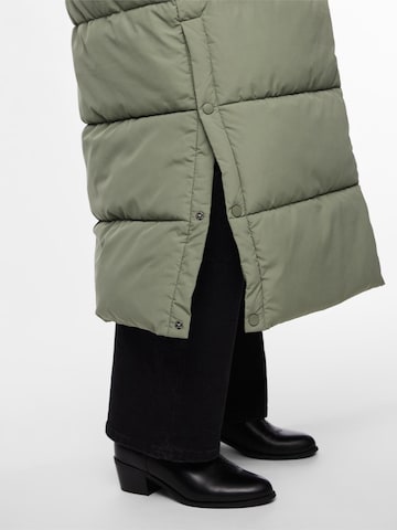 PIECES Χειμερινό παλτό 'KATJA' σε πράσινο