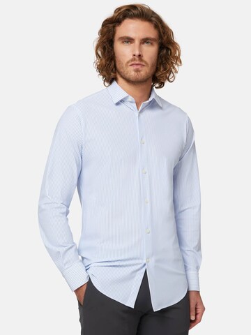 Coupe slim Chemise Boggi Milano en bleu : devant