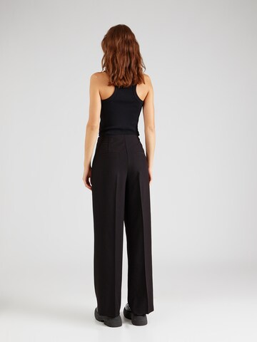 VILA Regular Trousers with creases 'VISELMA BOANNA' in Black