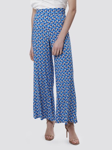 Influencer Loosefit Broek in Blauw: voorkant