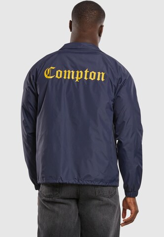 Geacă de primăvară-toamnă 'Compton Coach' de la Mister Tee pe albastru: față
