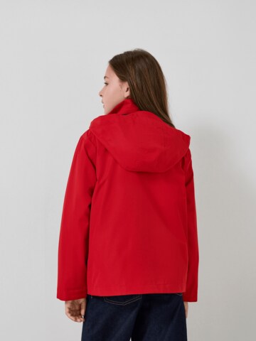 FC BAYERN MÜNCHEN Between-Season Jacket in Red