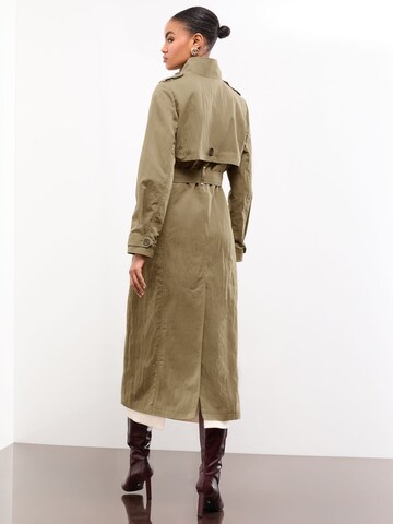 Lipsy Демисезонное пальто в Зеленый